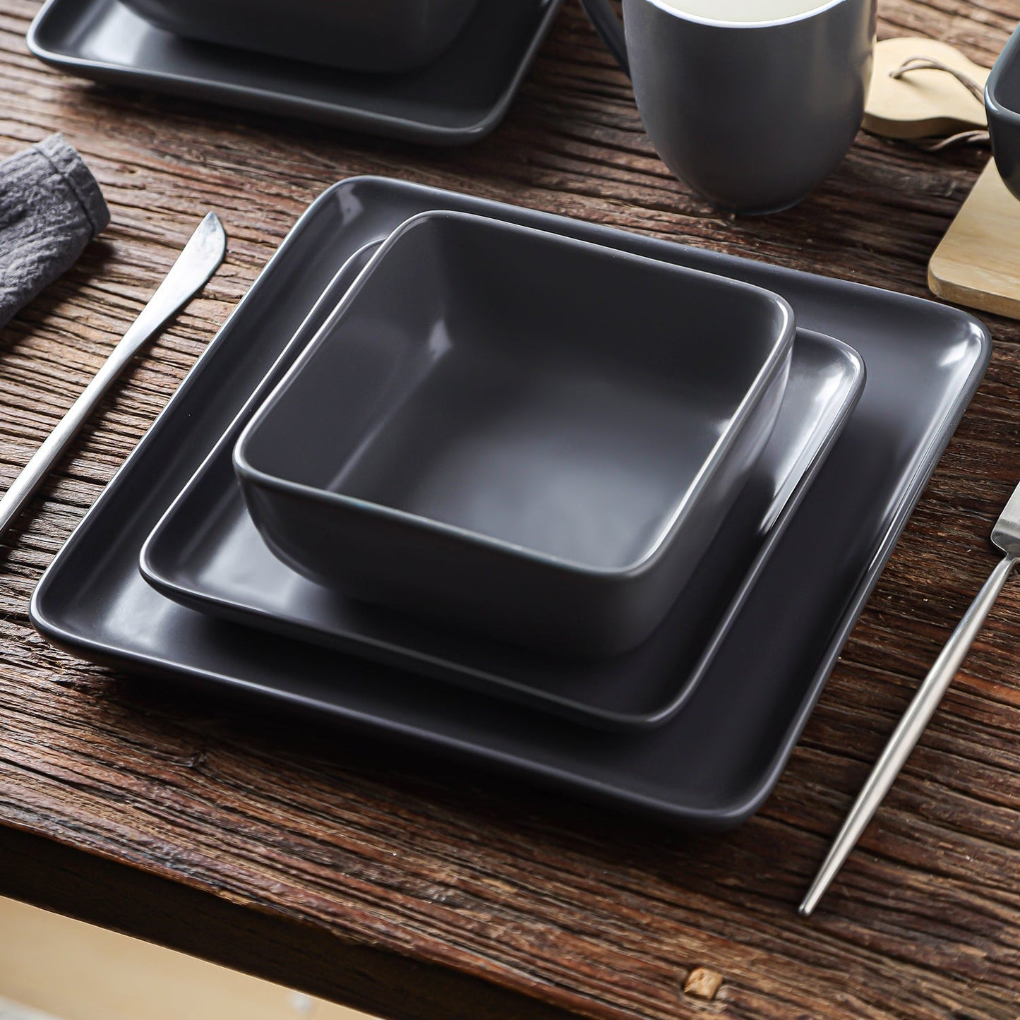 Amy Porcelain Dinnerware Set - Gray