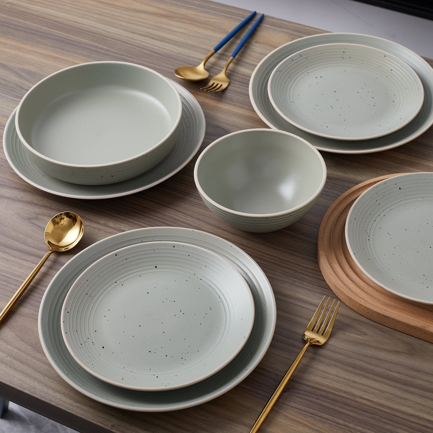 Lauren Stoneware Dinnerware Set - Green
