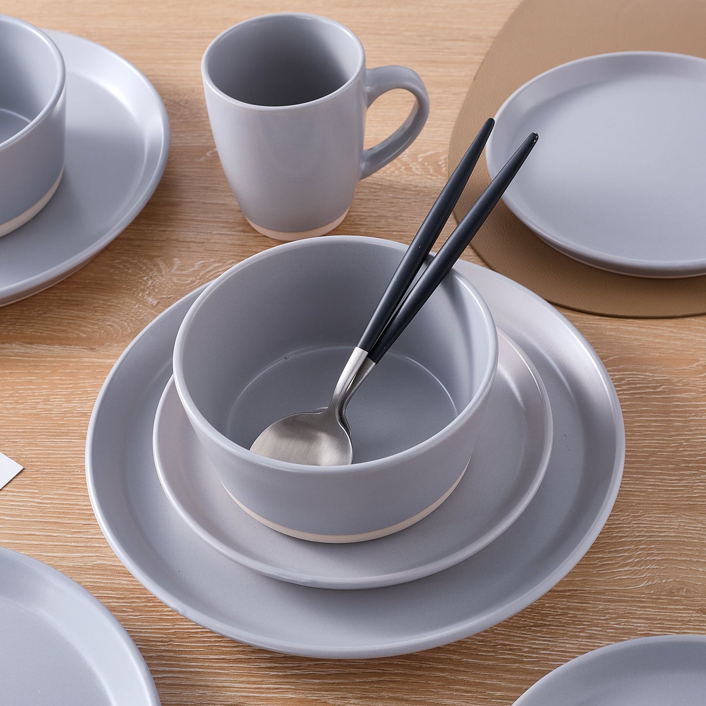 Jules Stoneware Dinnerware Set - Gray