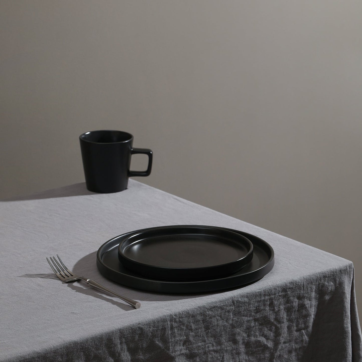 Celina Stoneware Dinnerware Set - Black Matte