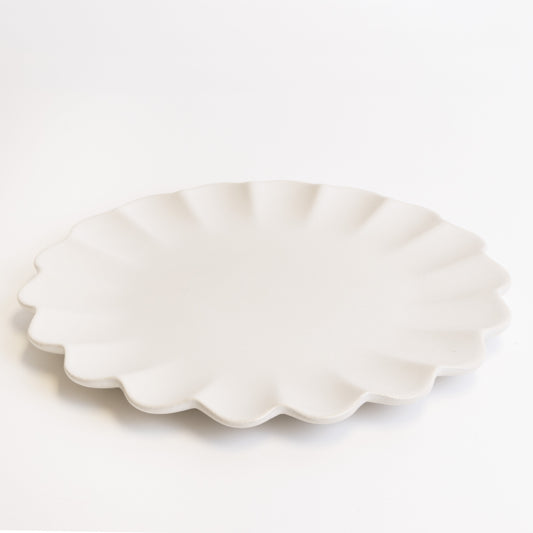 Dhalia Stoneware Dinner Plate - White
