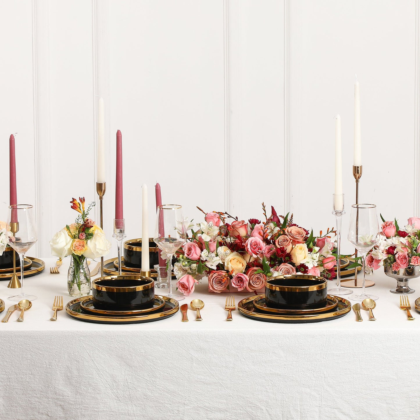 Solene Stoneware Dinnerware Set - Black and Gold