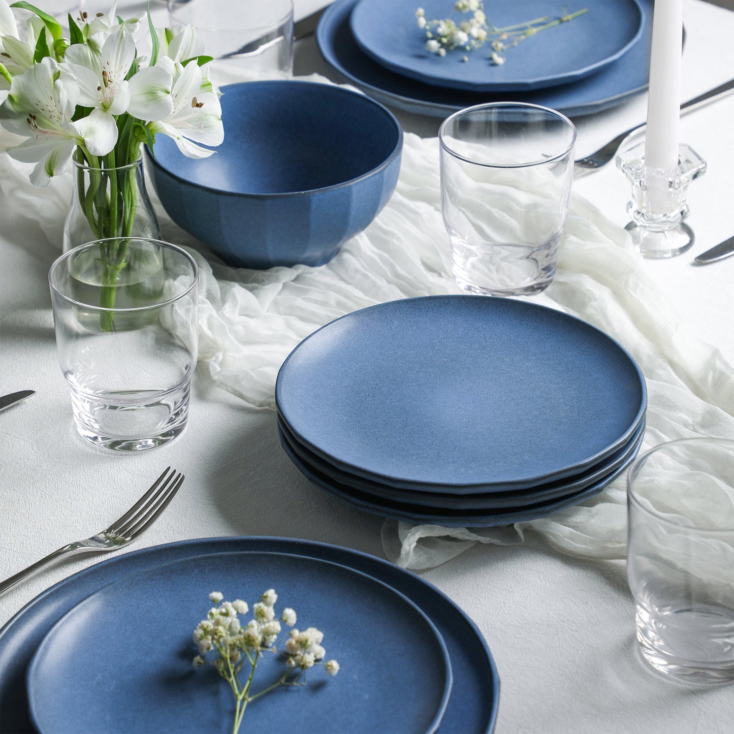 Rio Stoneware Dinnerware Set with Glassware - Blue