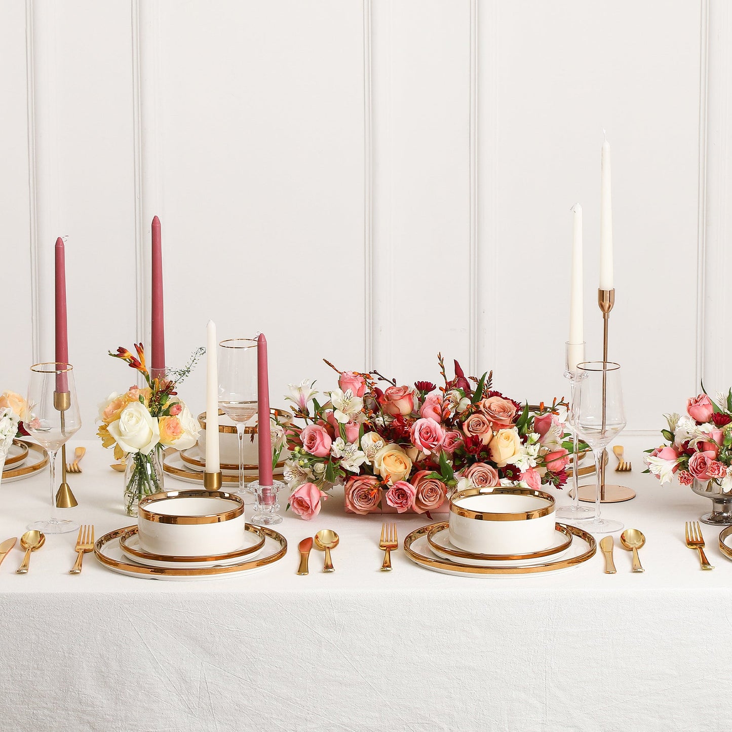 Solene Porcelain Dinnerware Set - White and Gold