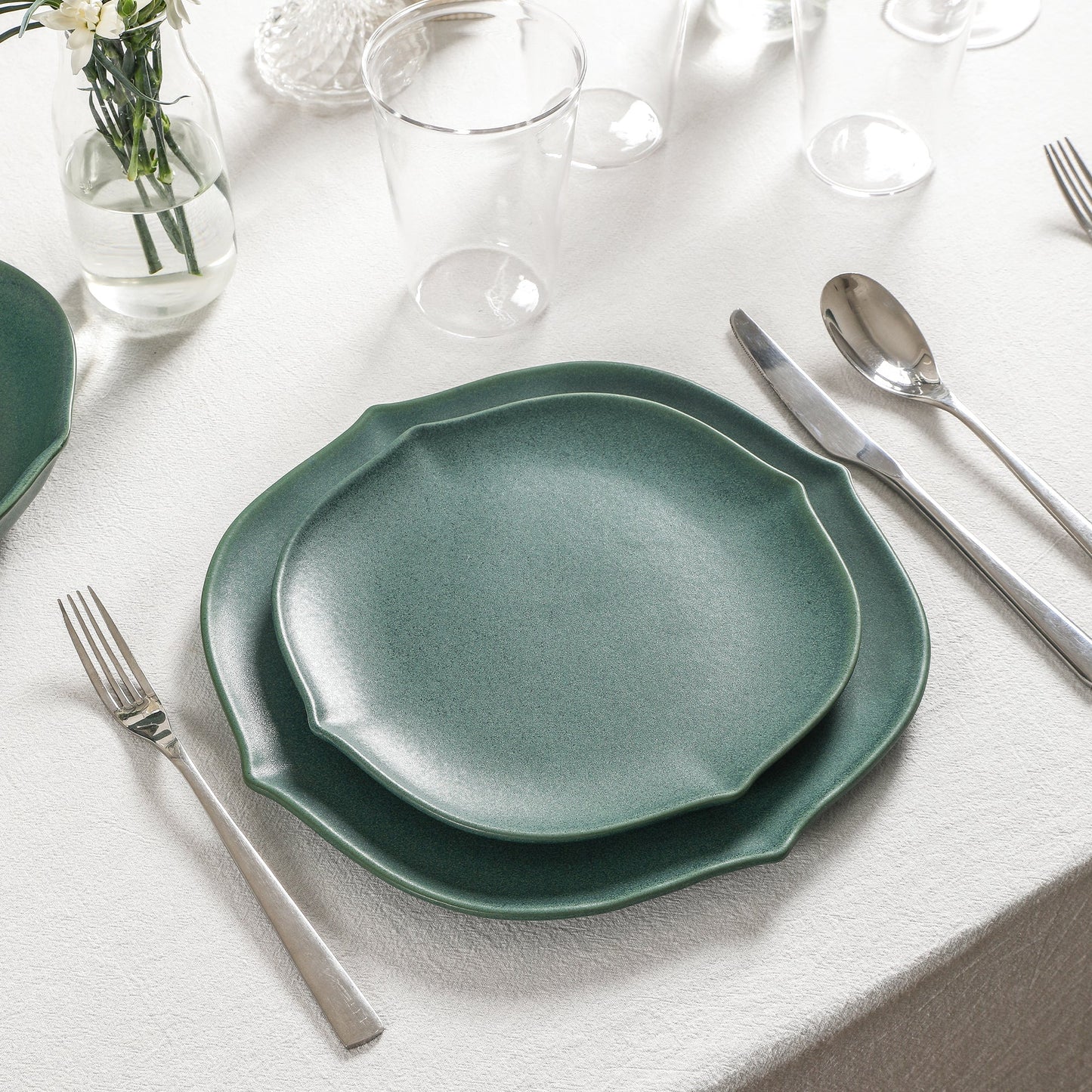 Baskerville Stoneware, Borosilicate Glass Dinnerware Set - Green