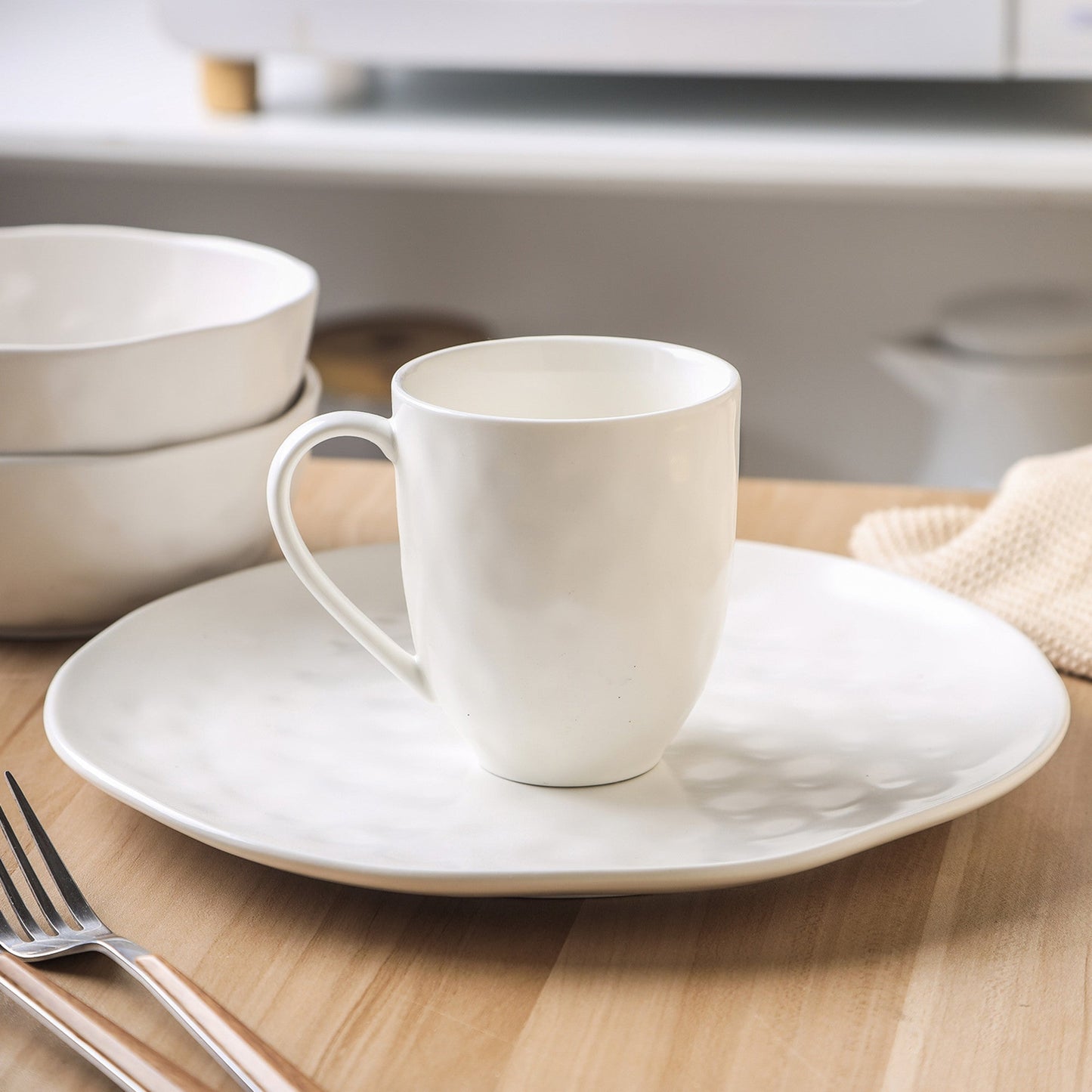 Ivy Porcelain Dinnerware Set - White