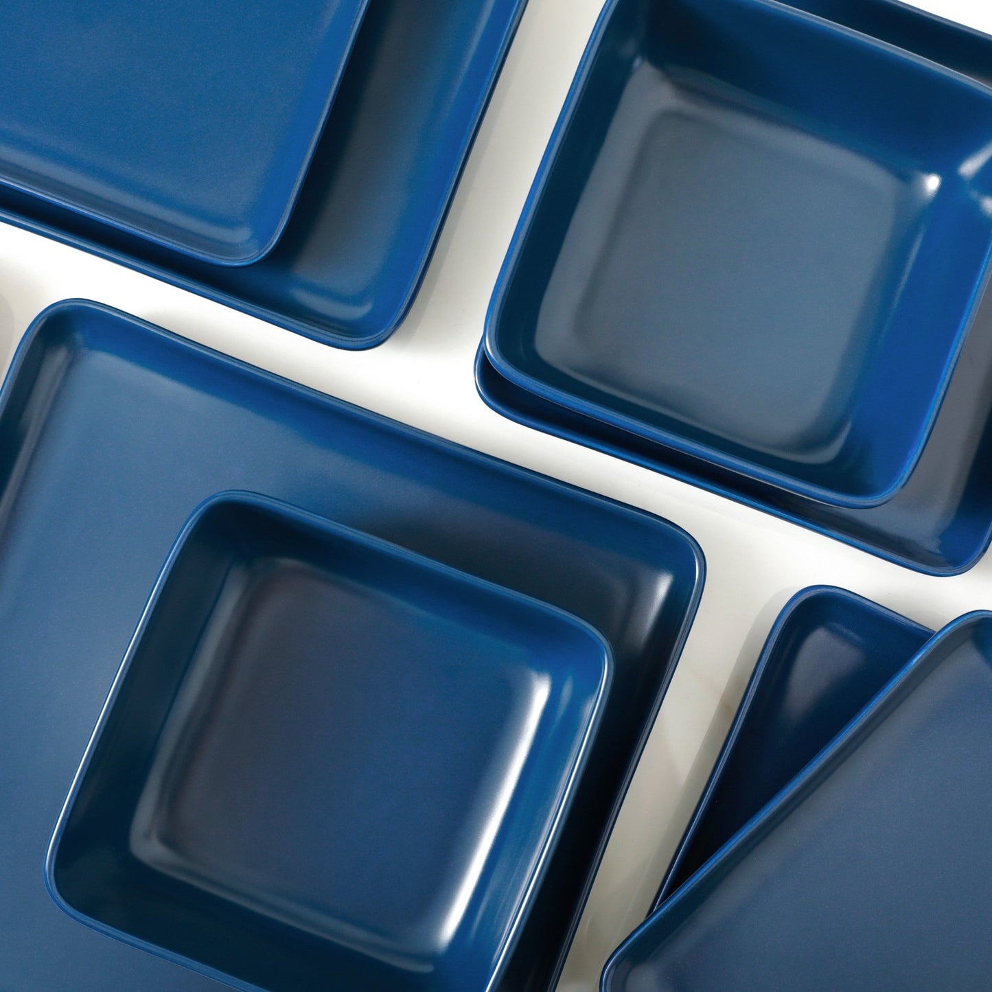 Amy Porcelain Dinnerware Set - Navy Blue