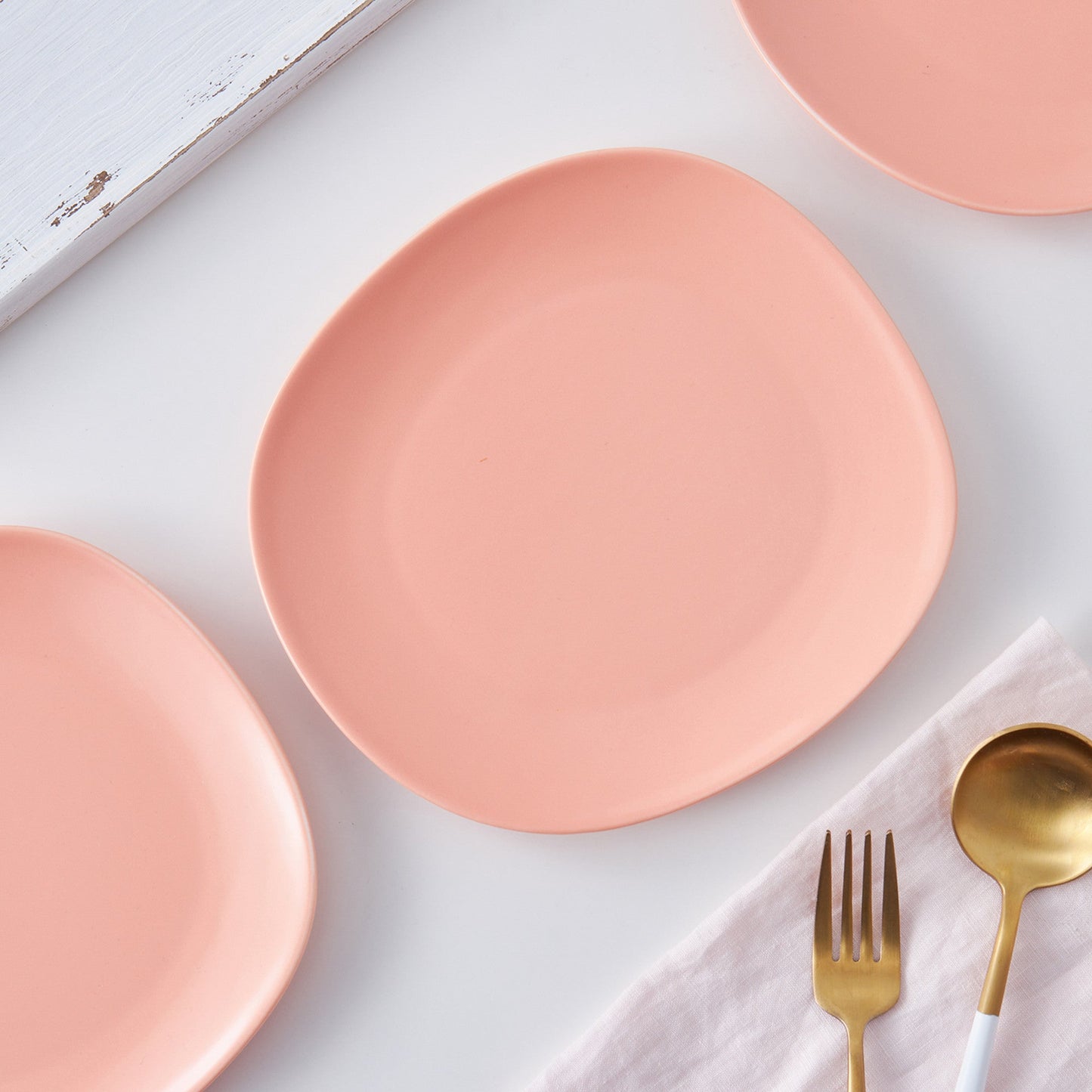 Delilah Porcelain Salad Plate Set - Set of 6