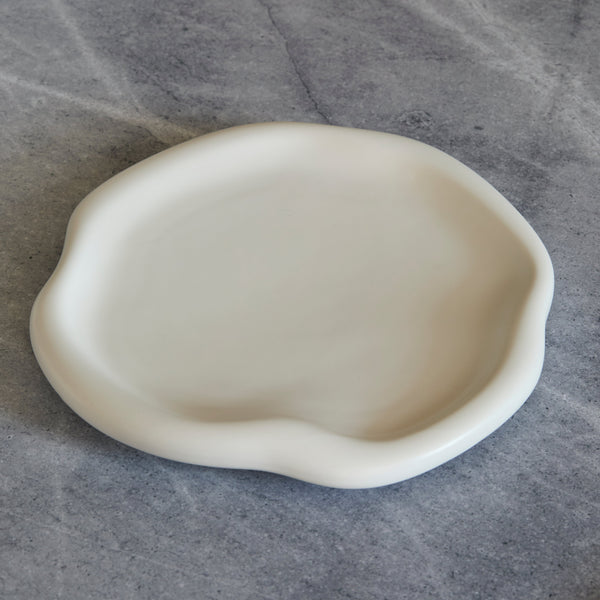 Amorphous Stoneware Dinner Plate Set - White