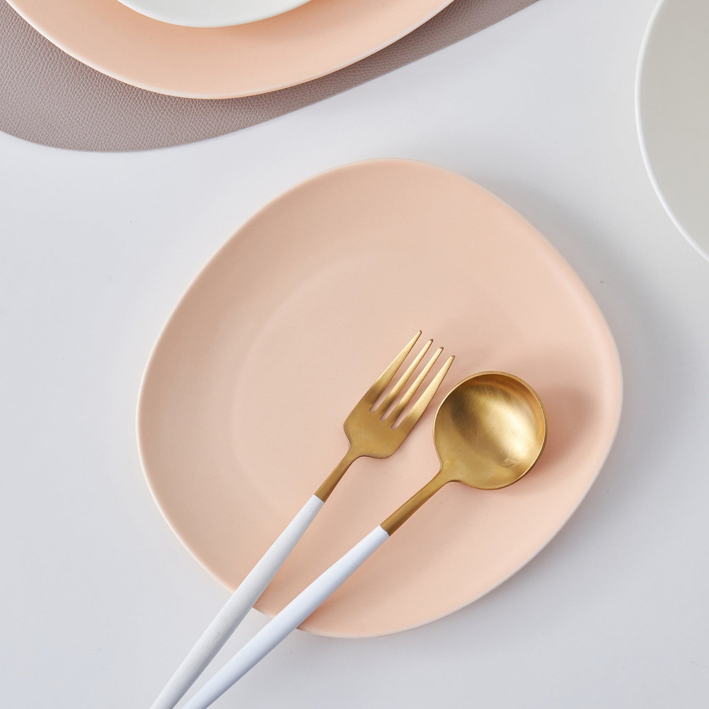 Delilah Porcelain Salad Plate Set - Set of 6