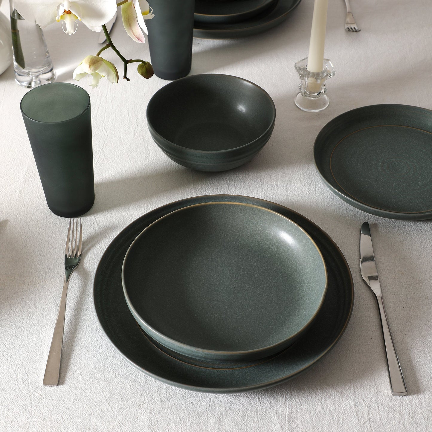 Elio Stoneware Dinnerware Set With Glassware - Green