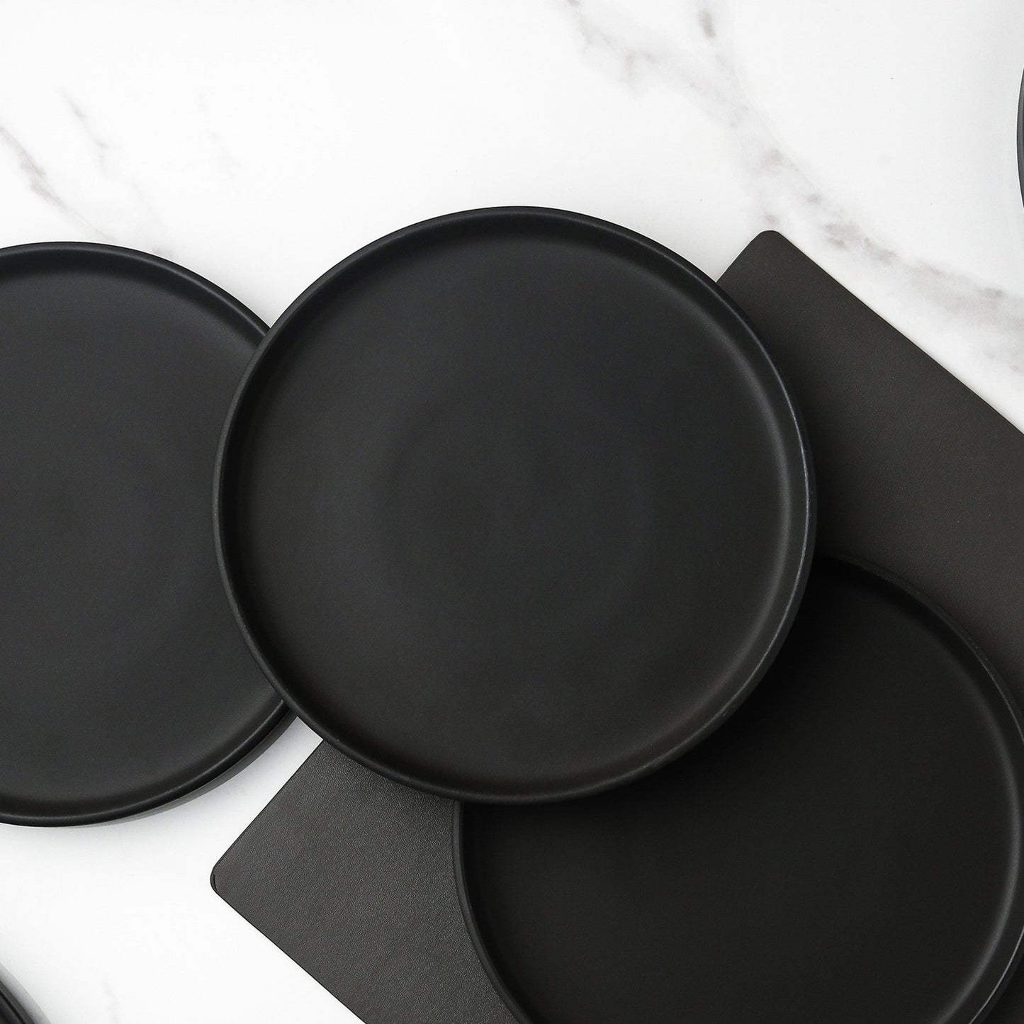 Celina Stoneware Dinner Plate - Black