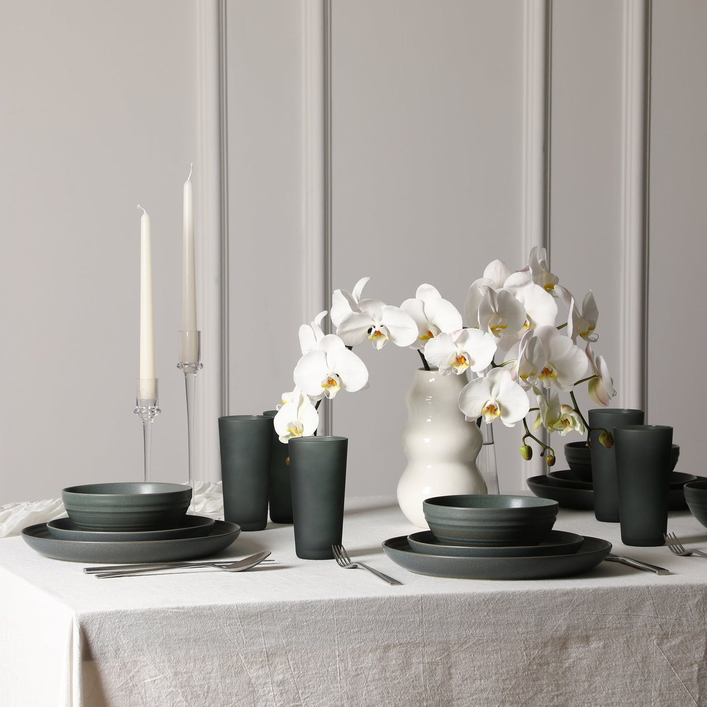 Elio Stoneware Dinnerware Set With Glassware - Green
