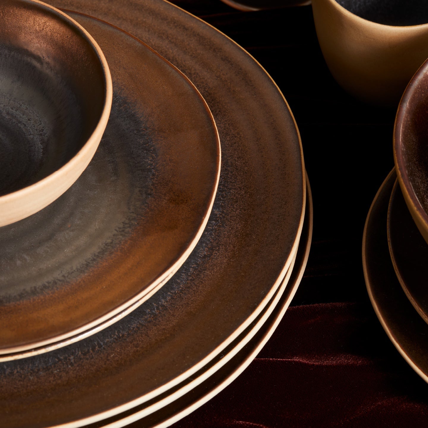 Akita Stoneware Dinner Plate - Copper