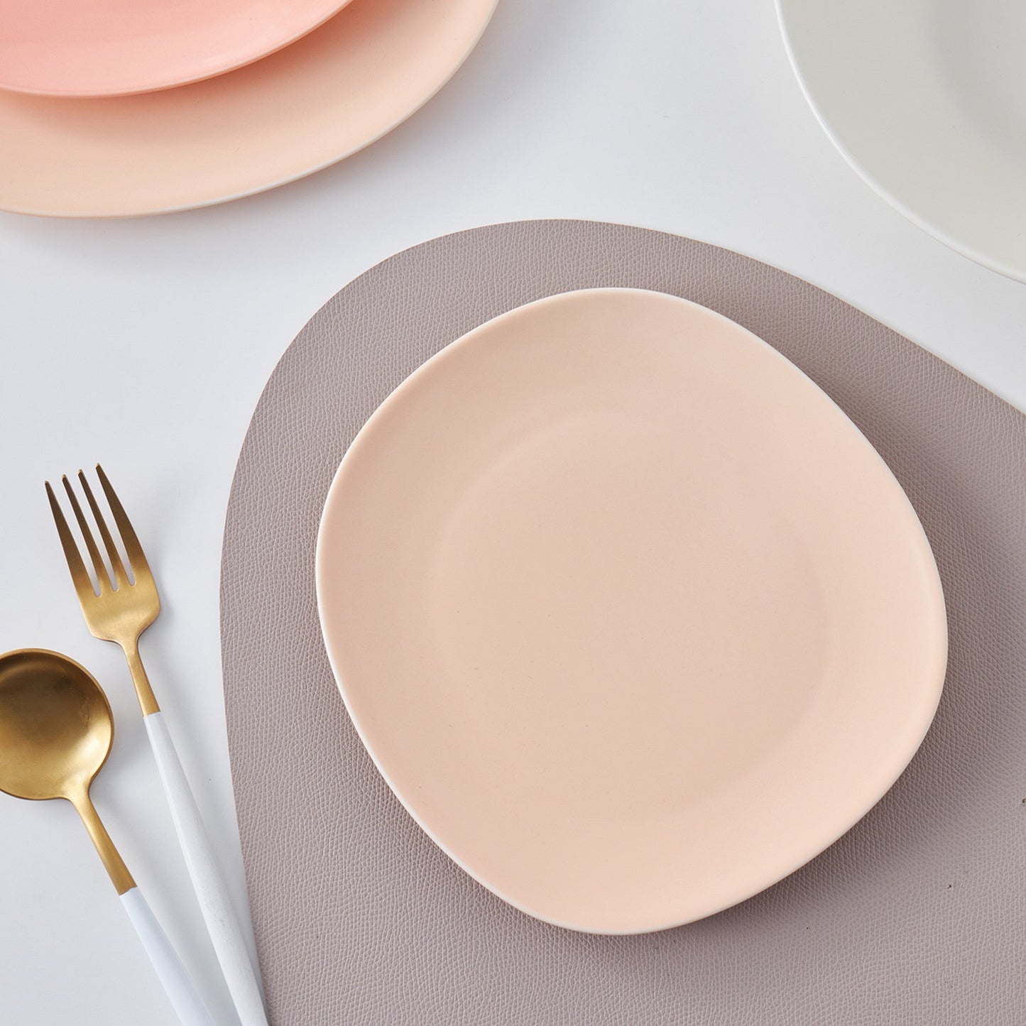 Delilah Porcelain Dinner Plate Set - Set of 6