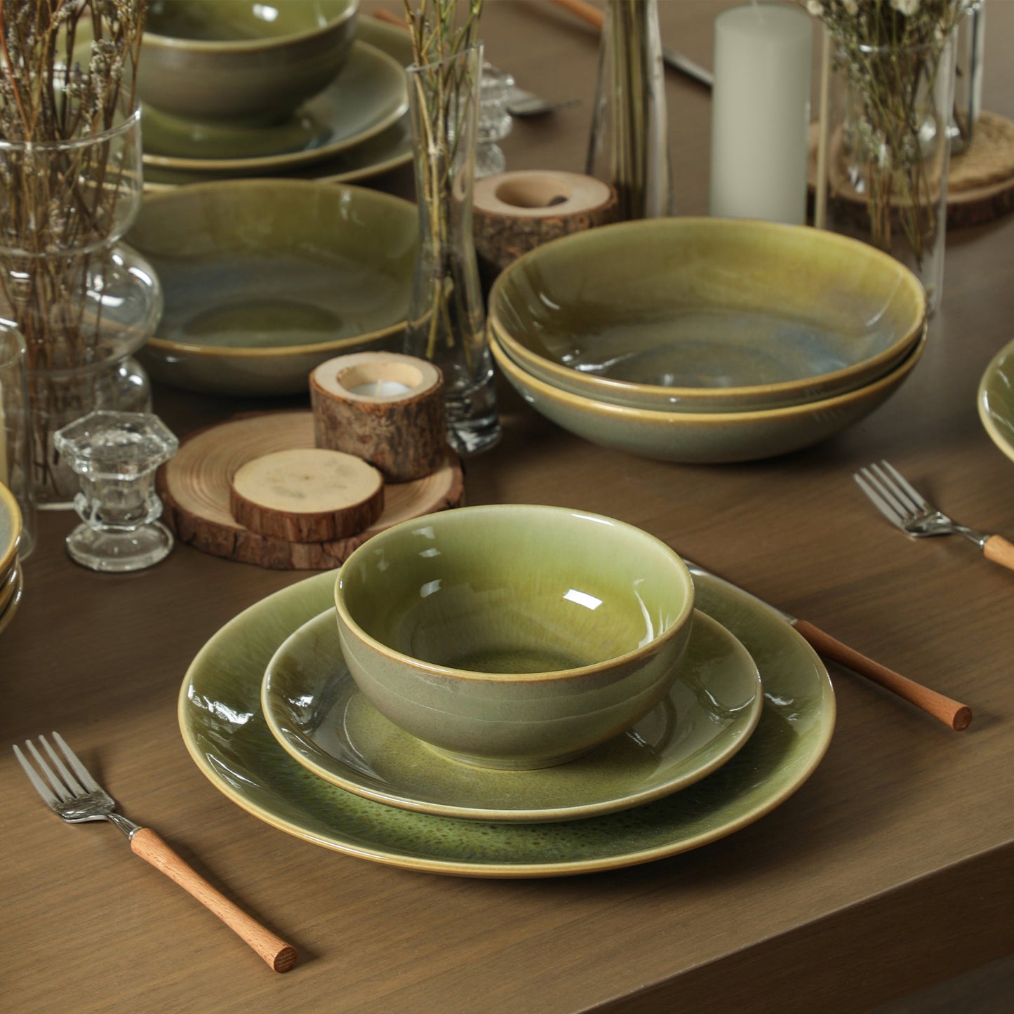 Riley Stoneware Dinnerware Set wiht Pasta Bowls - Green and Blue