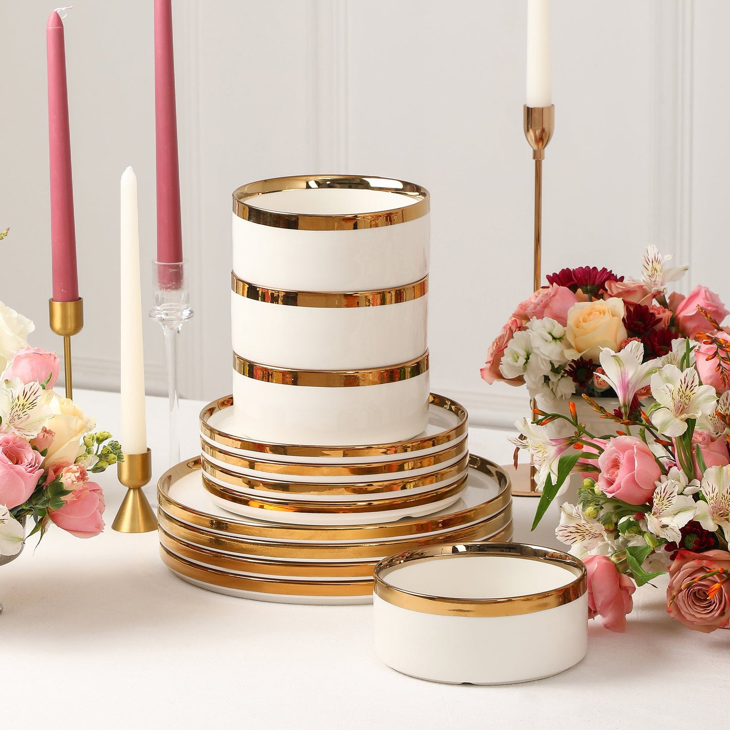 Solene Porcelain Dinnerware Set - White and Gold