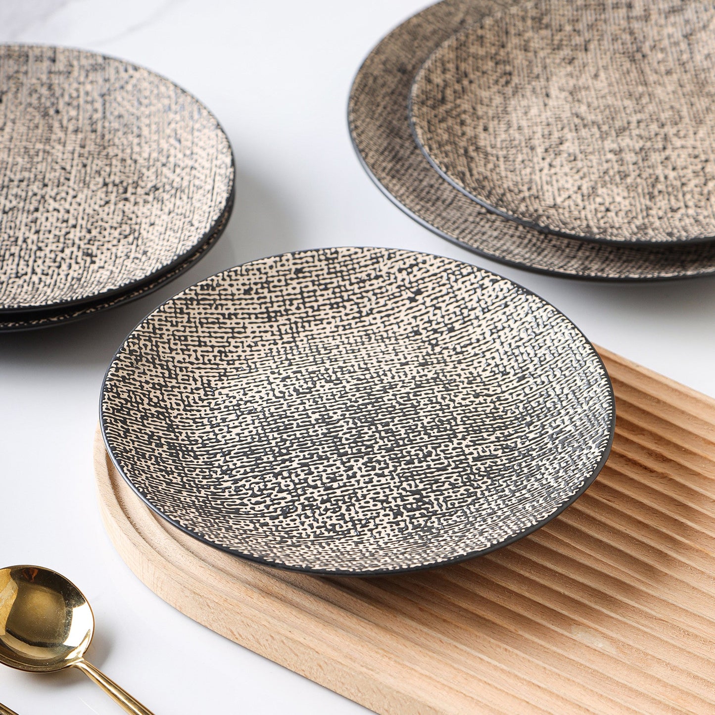Sophie Stoneware Salad Plate - Brown And Black