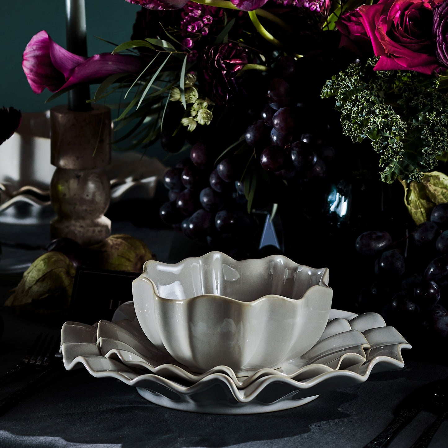Lotus Stoneware Dinner Plate Set - White