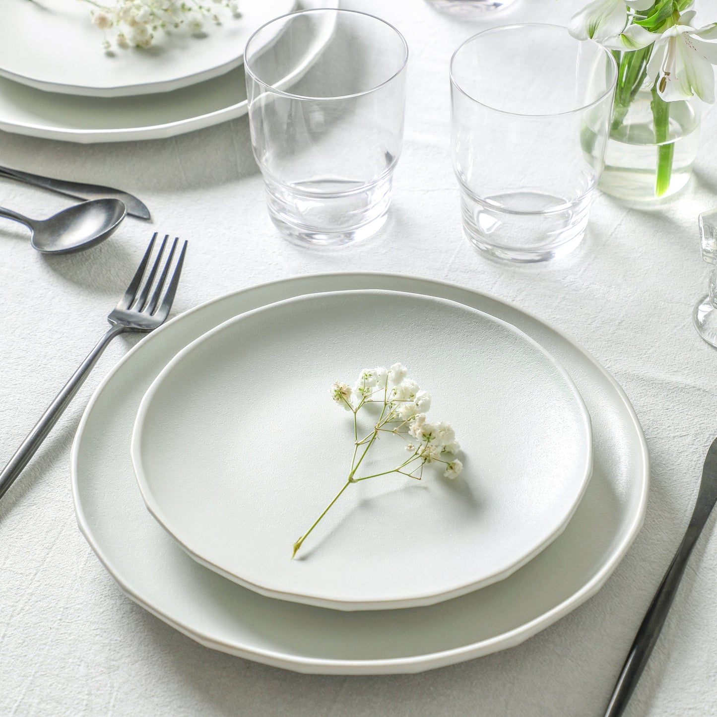 Rio Stoneware Dinnerware Set with Glassware - Beige