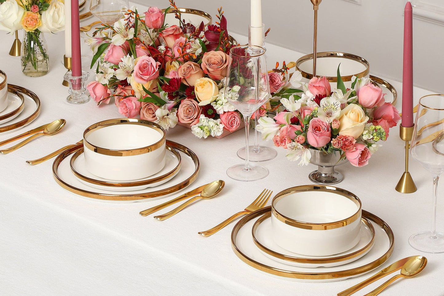 Solene Porcelain Dinnerware Set - White and Gold